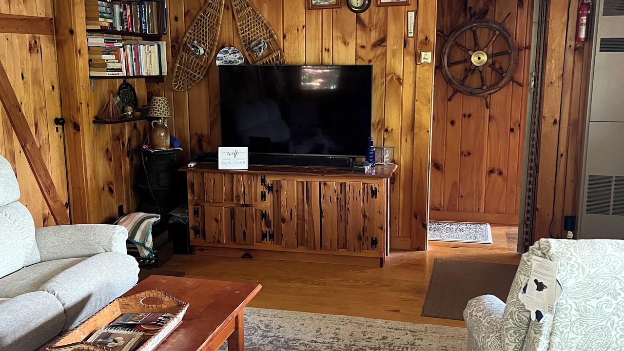 Photo of Livingroom in Warren