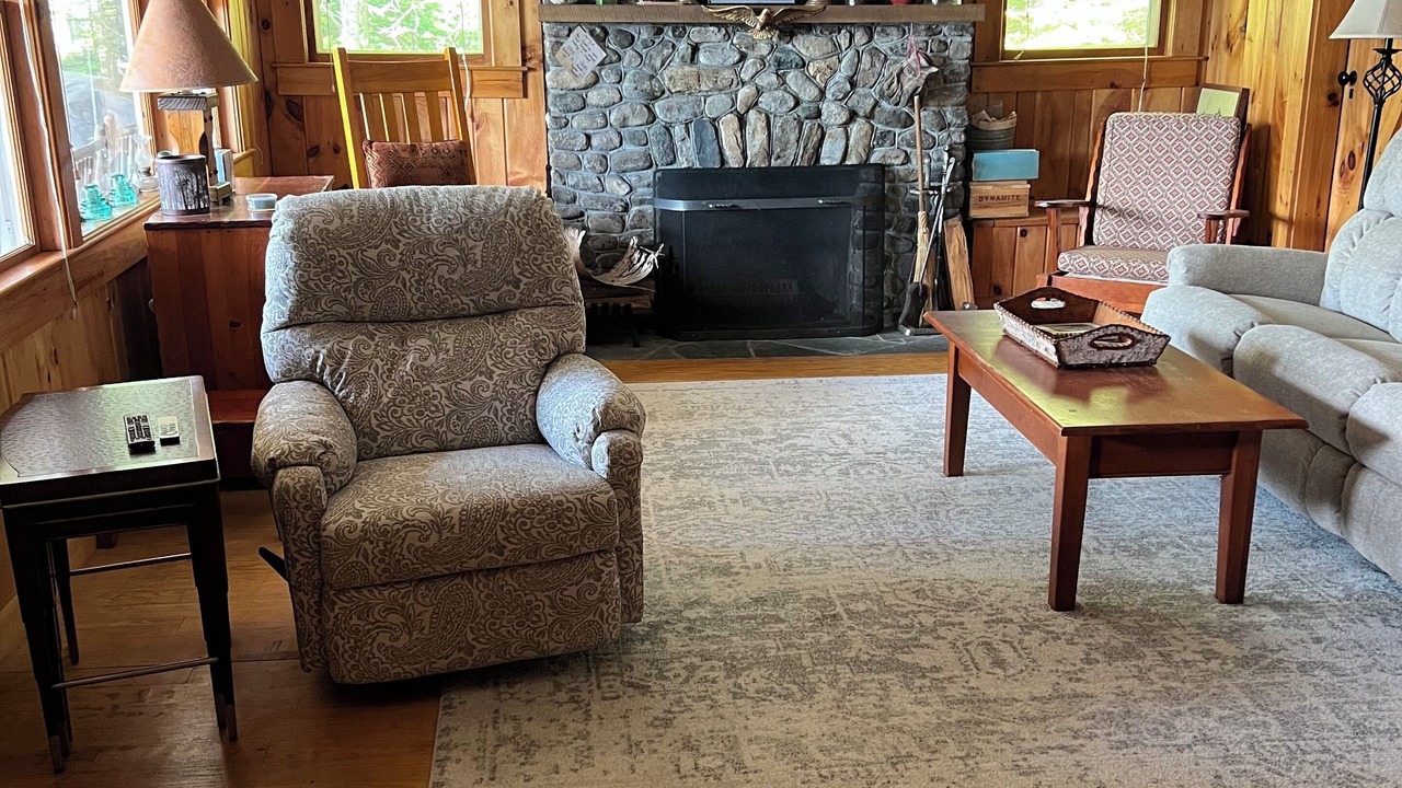 Photo of Livingroom in Warren