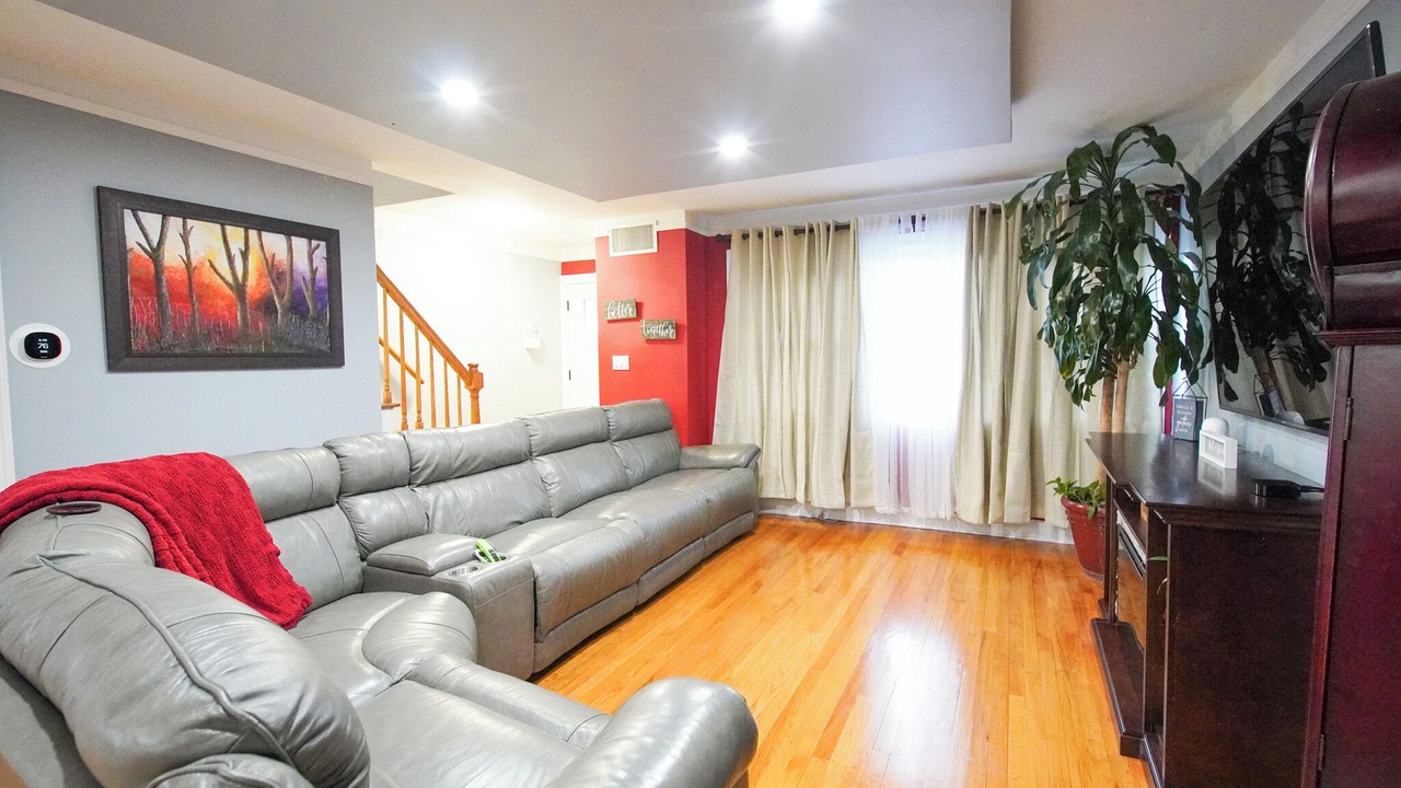 Photo of Livingroom in Weehawken