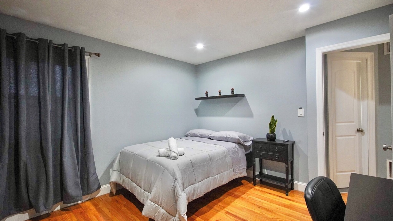Photo of Bedroom in Weehawken