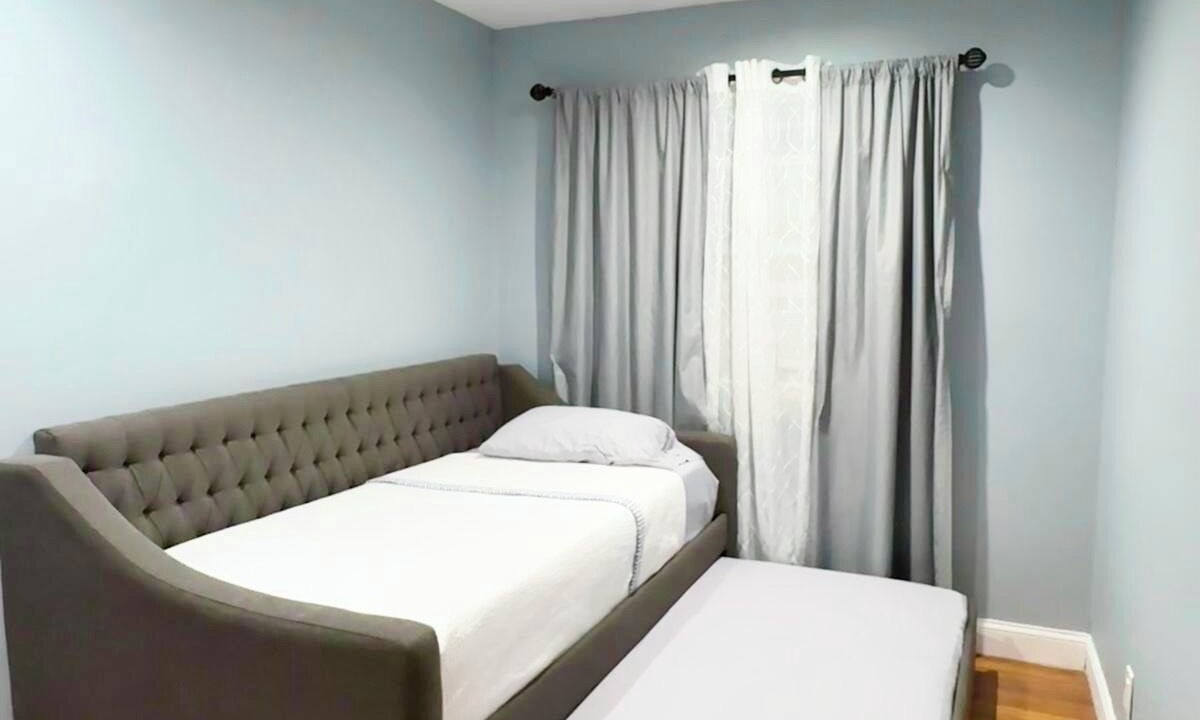 Photo of Bedroom in Weehawken