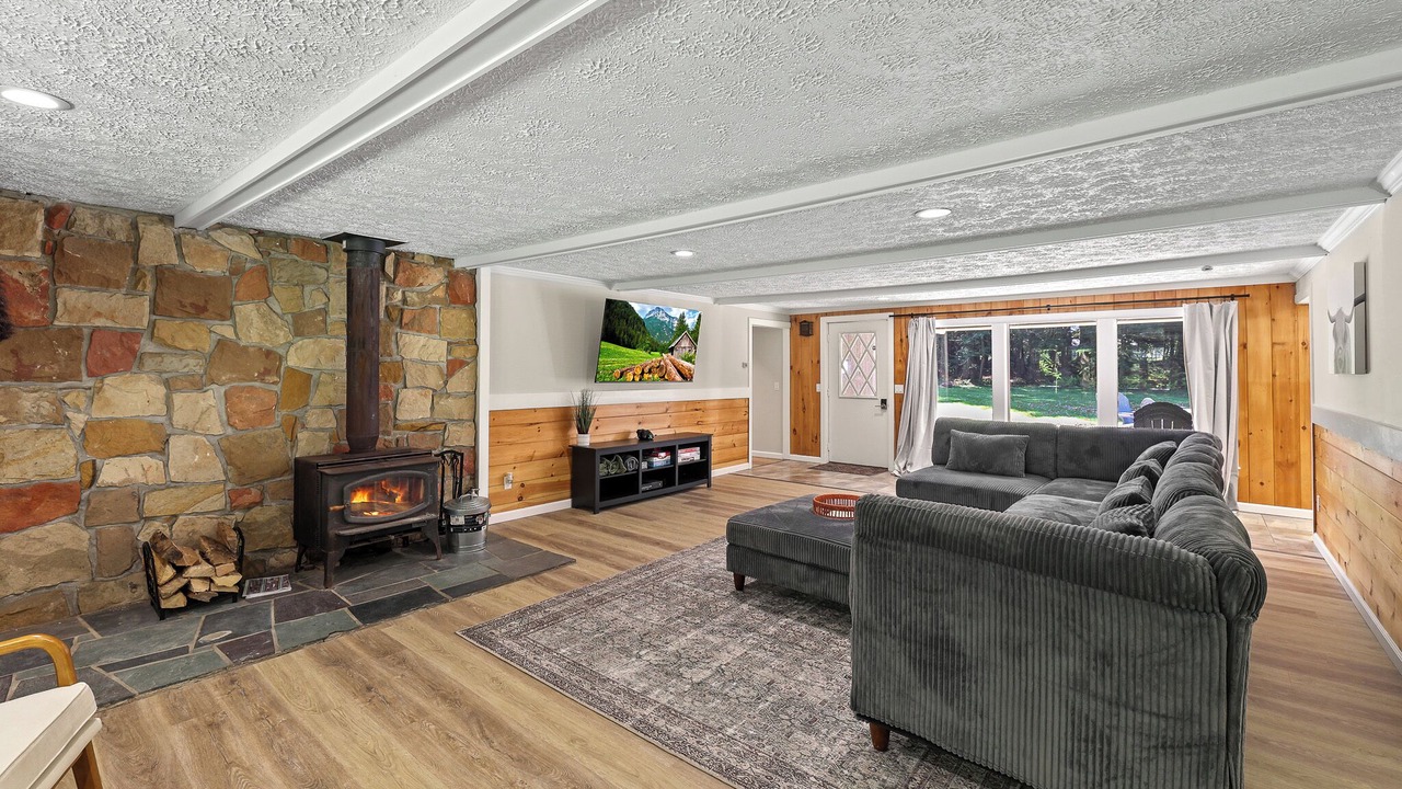 Photo of Livingroom in Great Valley
