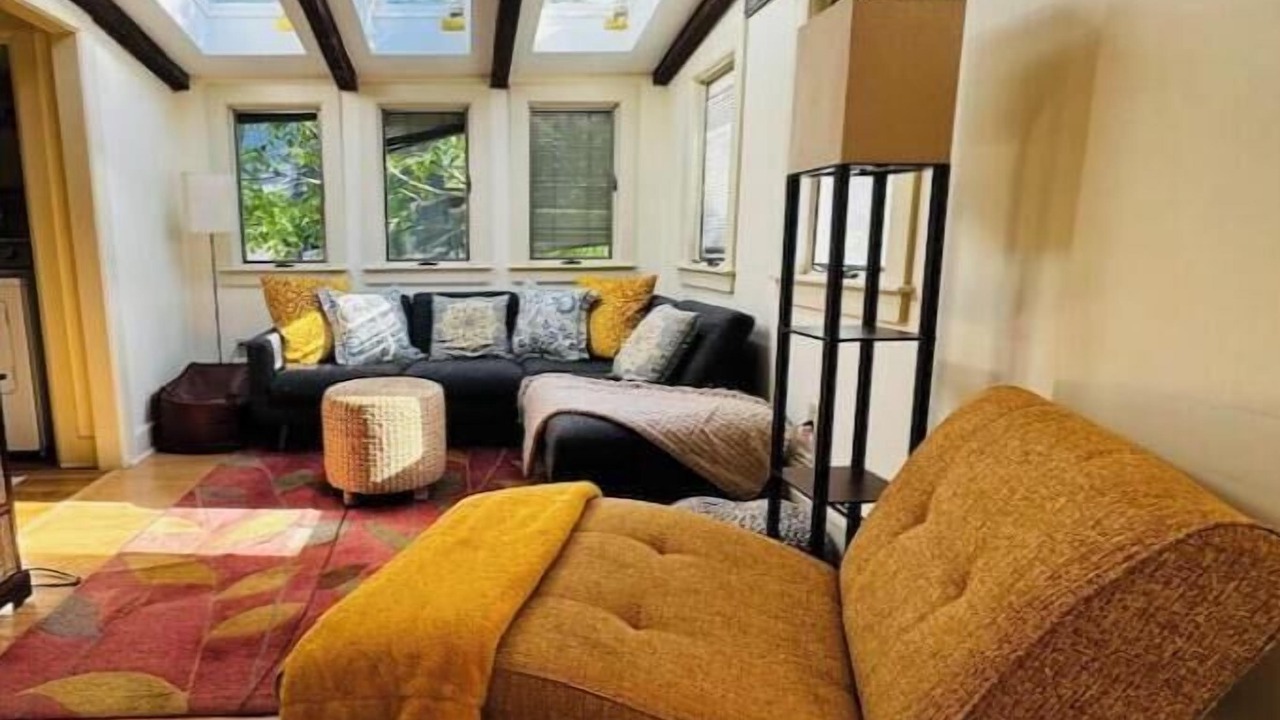 Photo of Livingroom in Old North End