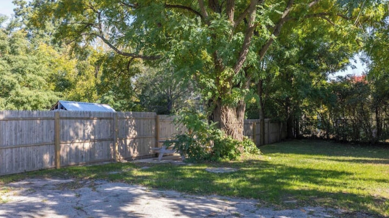 Photo of Outdoor in Old North End