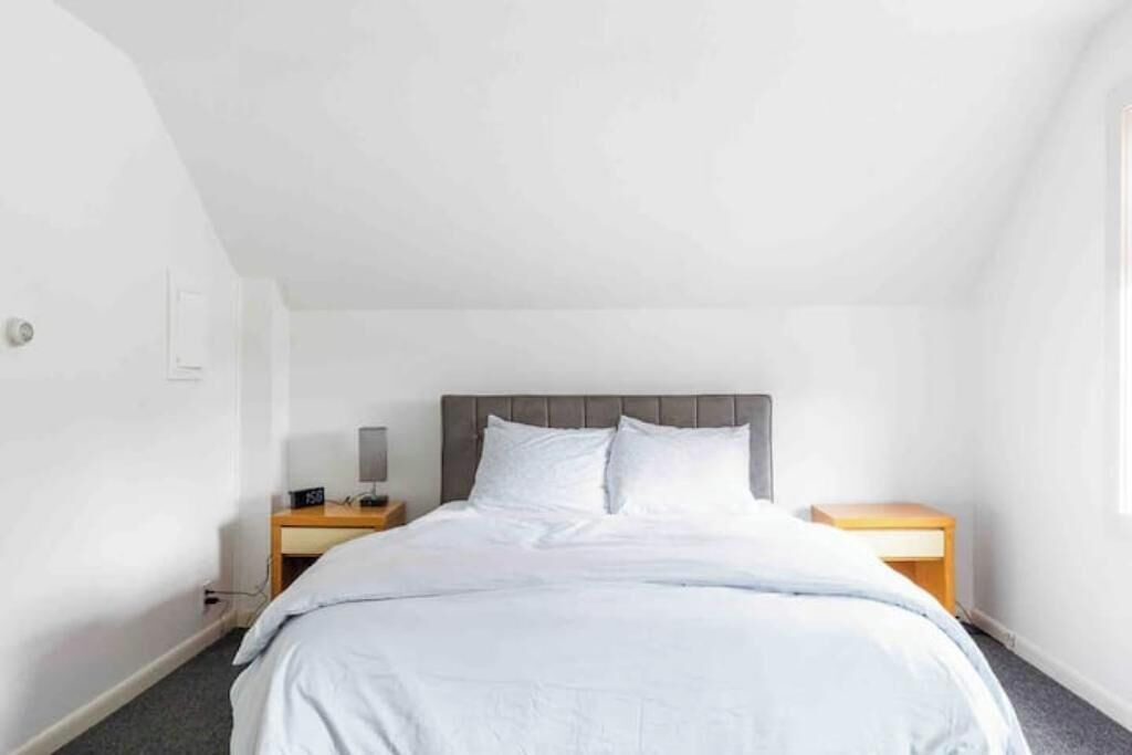 Photo of Bedroom in Old North End