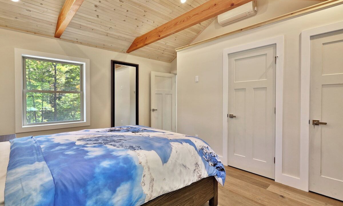 Photo of Bedroom in Pittsfield