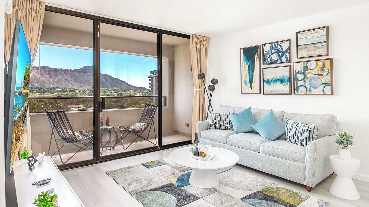 Photo of Livingroom in Waikiki