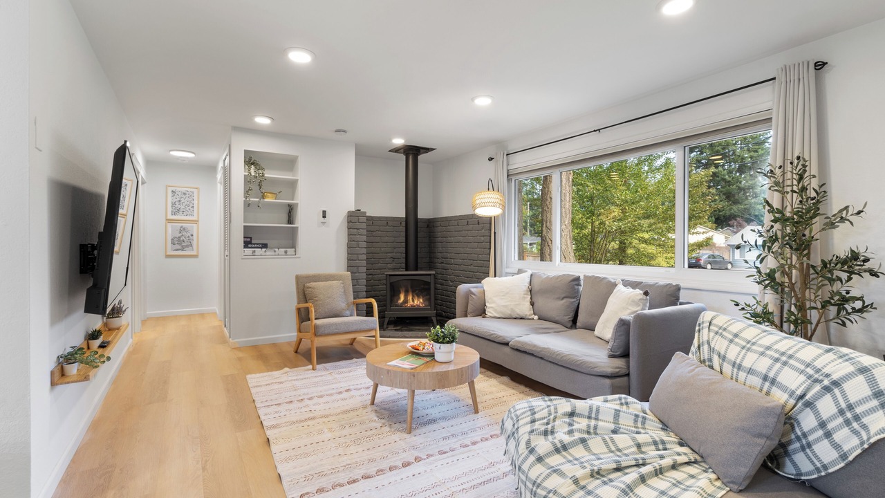 Photo of Livingroom in Mountlake Terrace