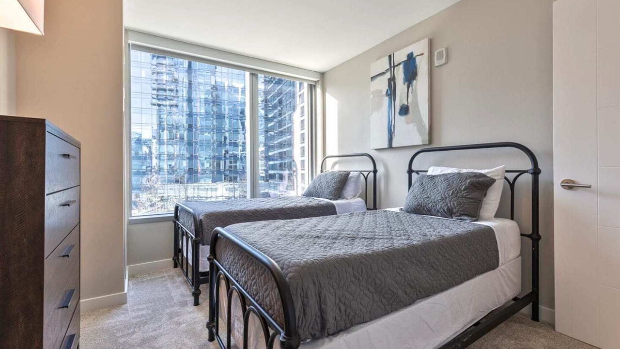 Photo of Bedroom in Seaport District