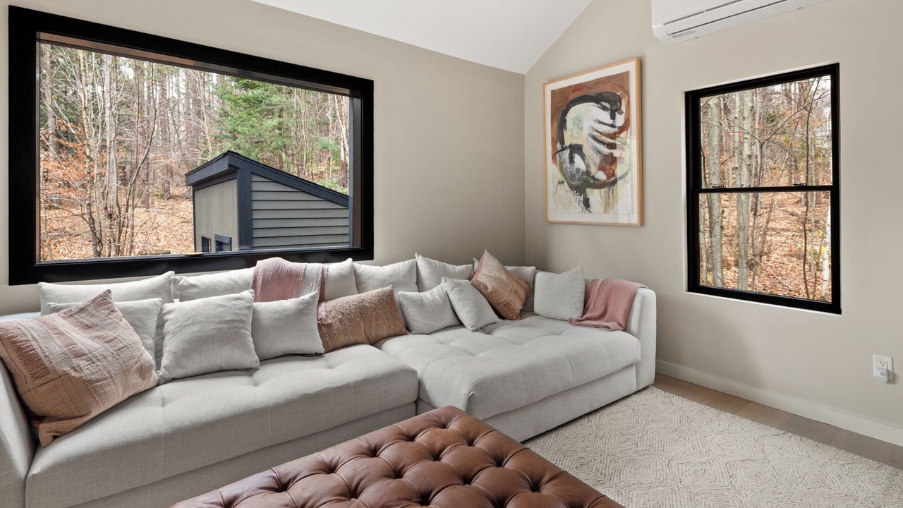 Photo of Livingroom in Stowe Hollow