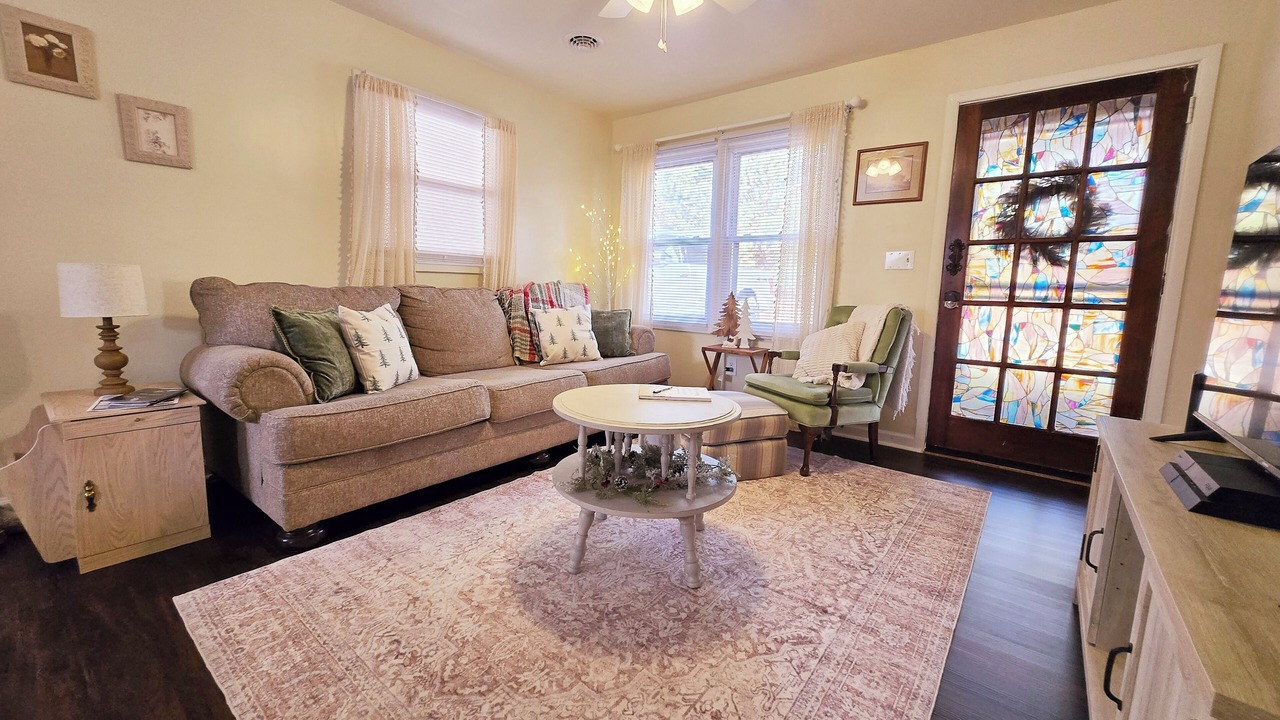 Photo of Livingroom in Bridgewater