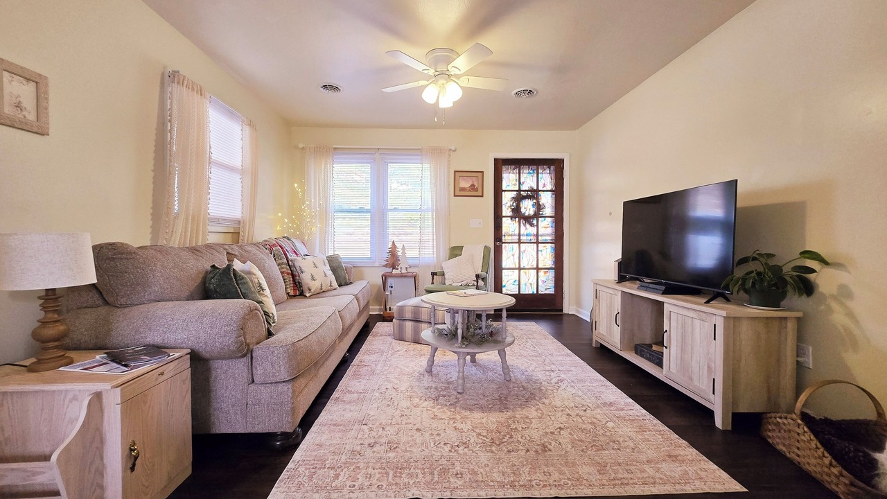 Photo of Livingroom in Bridgewater