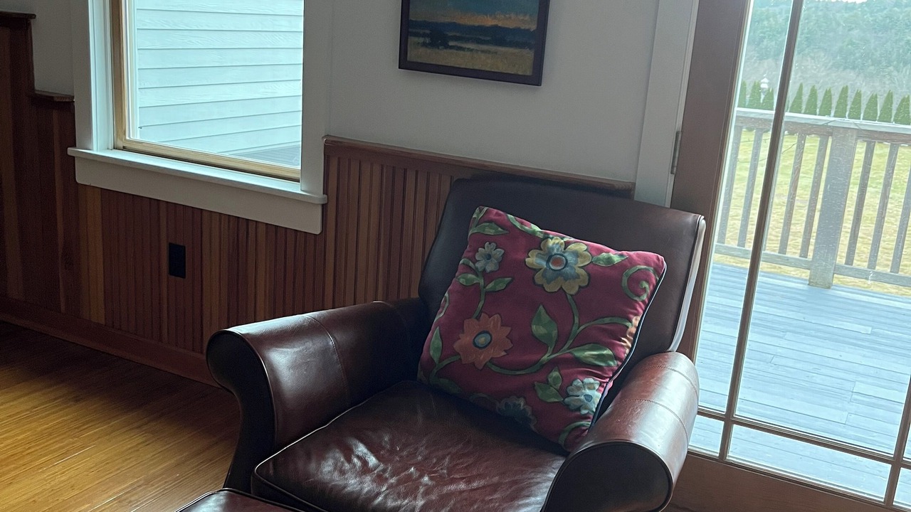Photo of Livingroom in Wilton