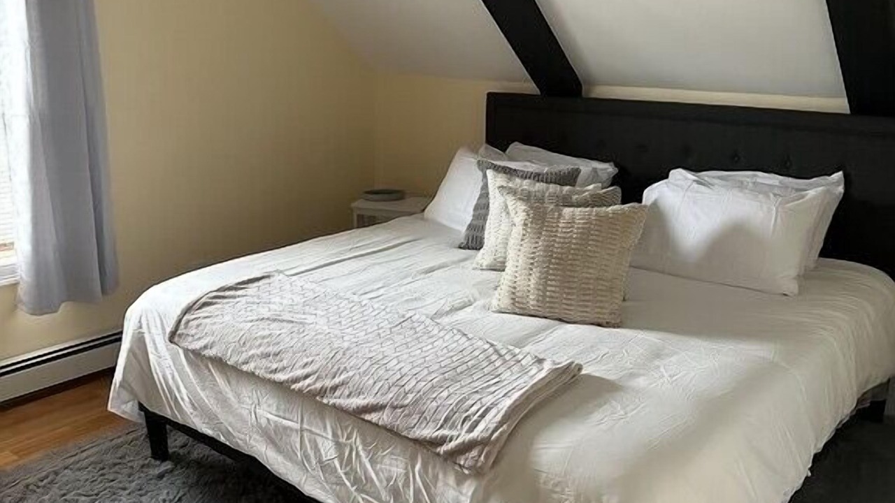 Photo of Bedroom in Rimmon Heights