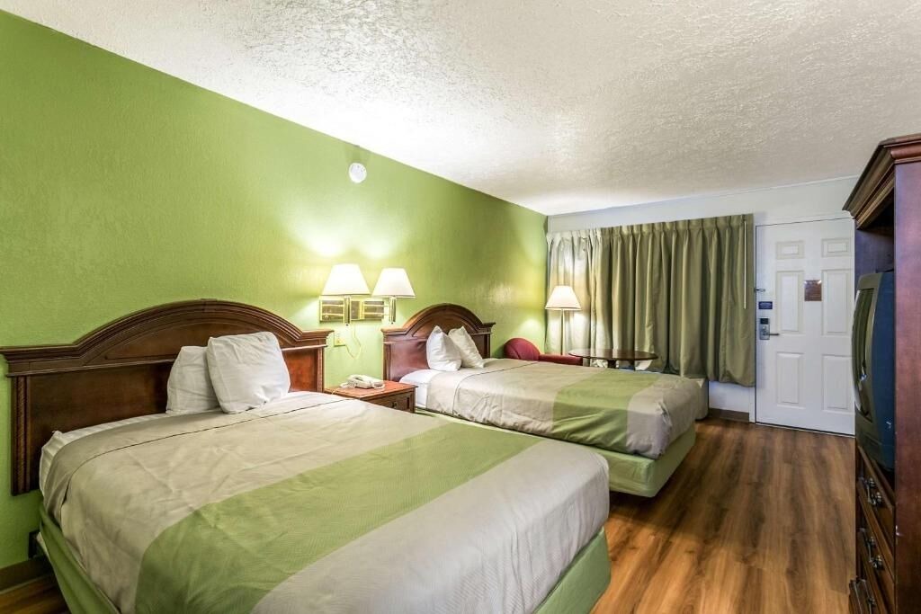 Photo of Bedroom in Edgewood