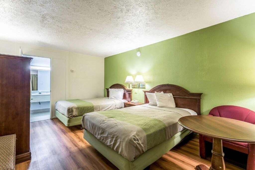 Photo of Bedroom in Edgewood