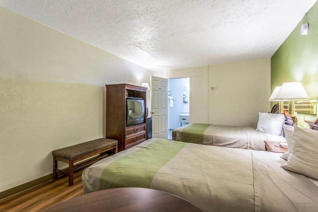 Photo of Bedroom in Edgewood