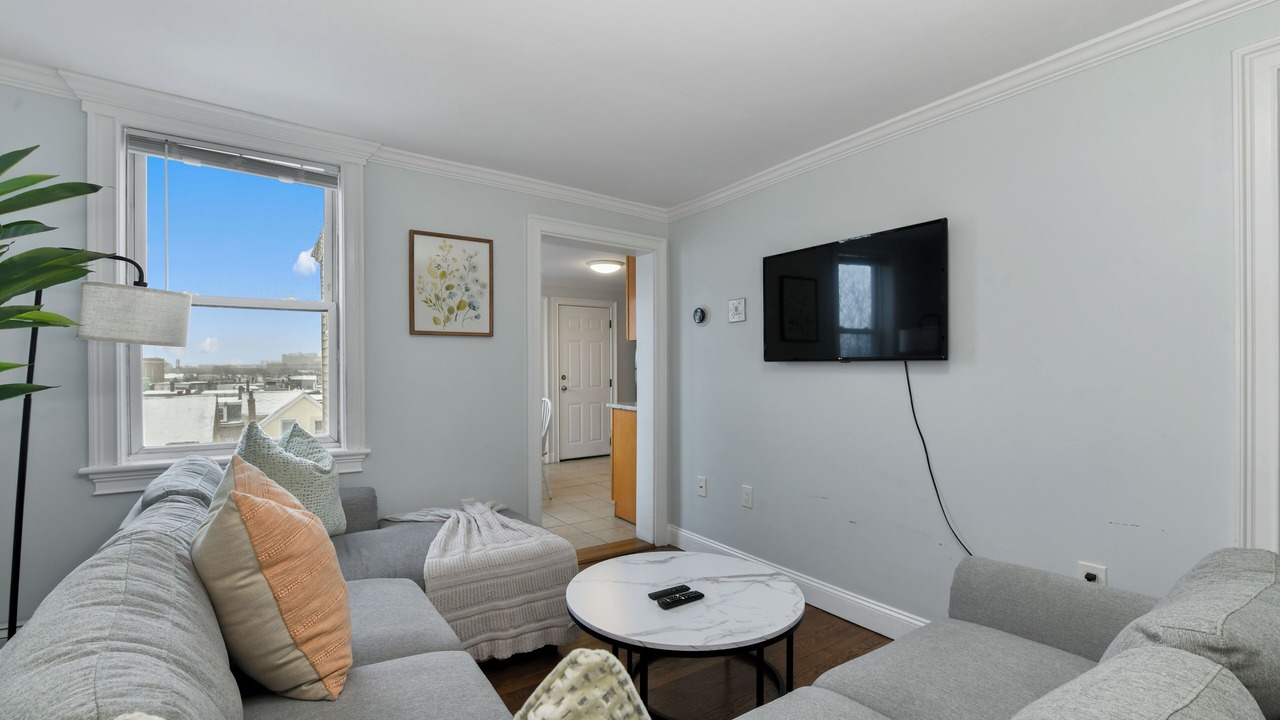 Photo of Livingroom in Eagle Hill