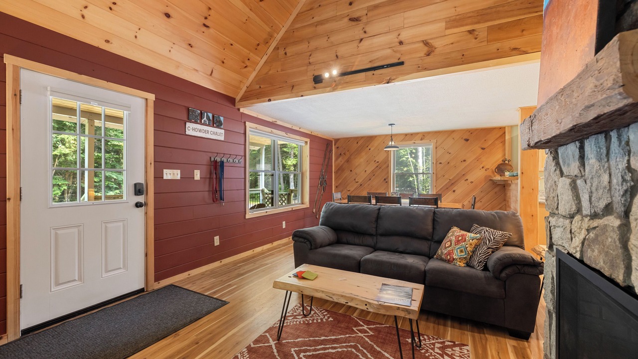 Photo of Livingroom in Bethel