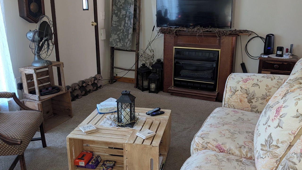 Photo of Livingroom in Salem