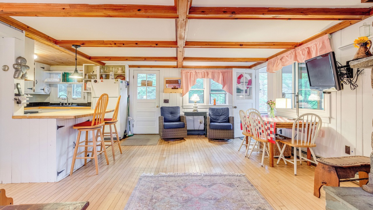 Photo of Livingroom in Bradford