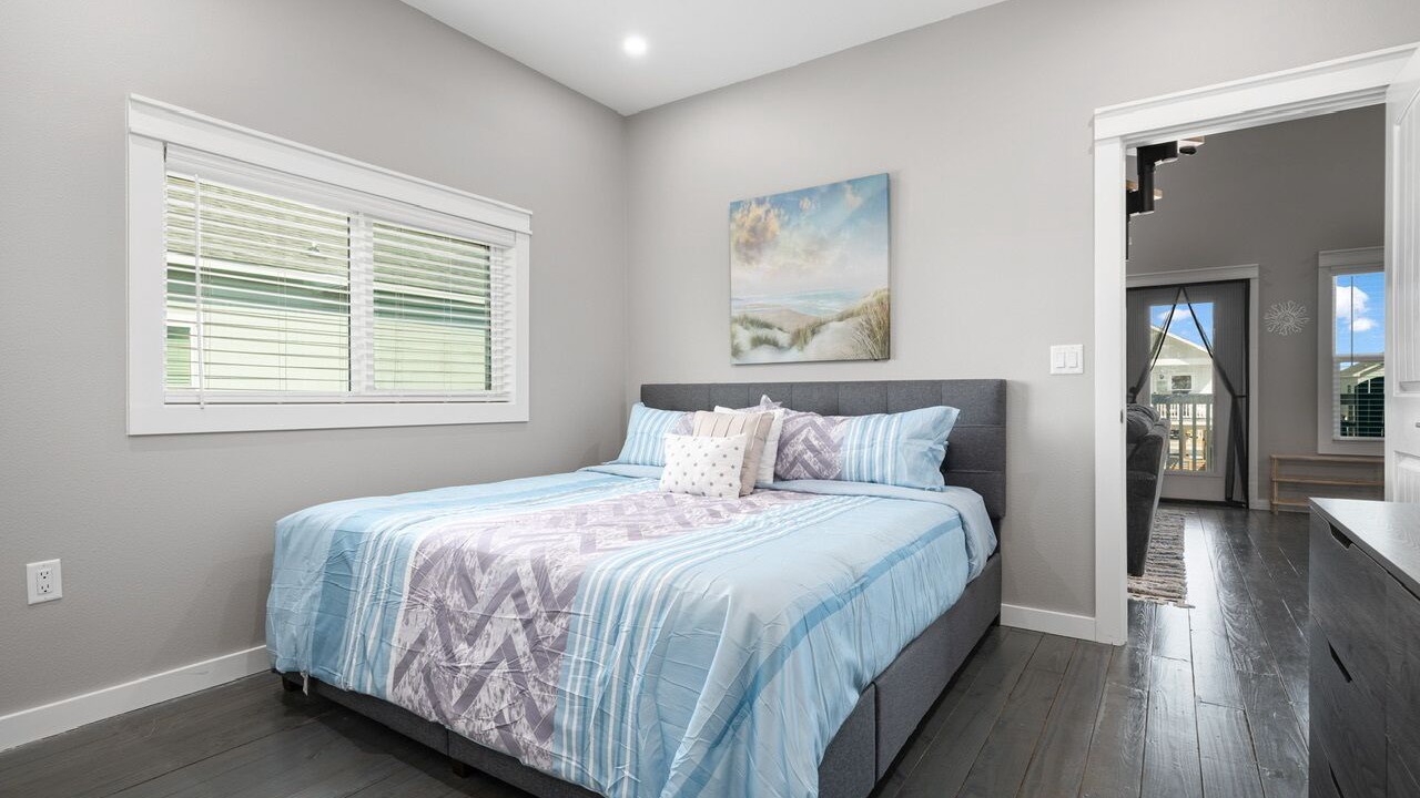 Photo of Bedroom in Port Bolivar