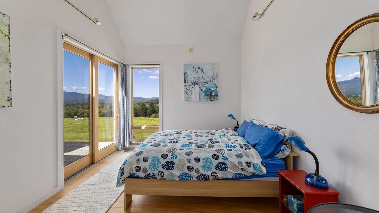 Photo of Bedroom in Troy