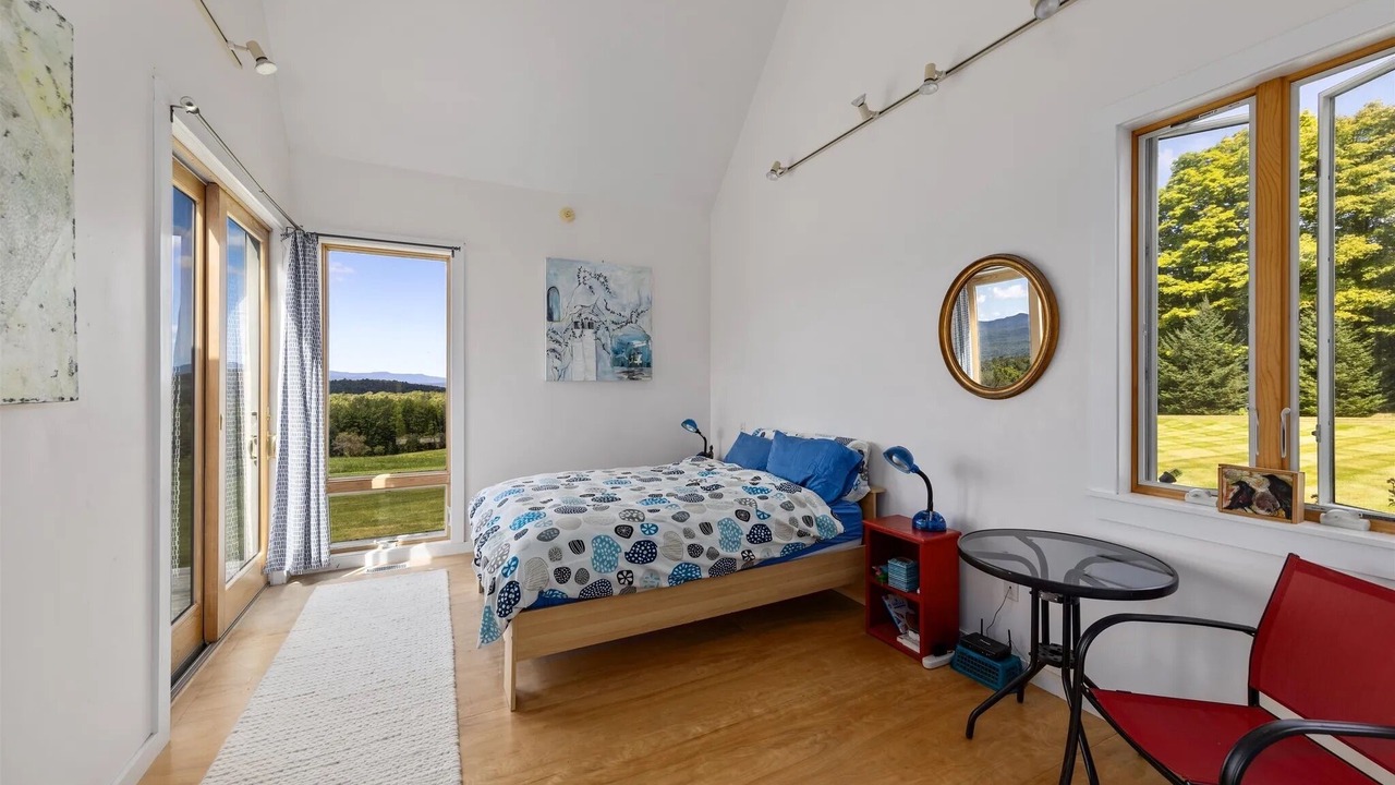 Photo of Bedroom in Troy
