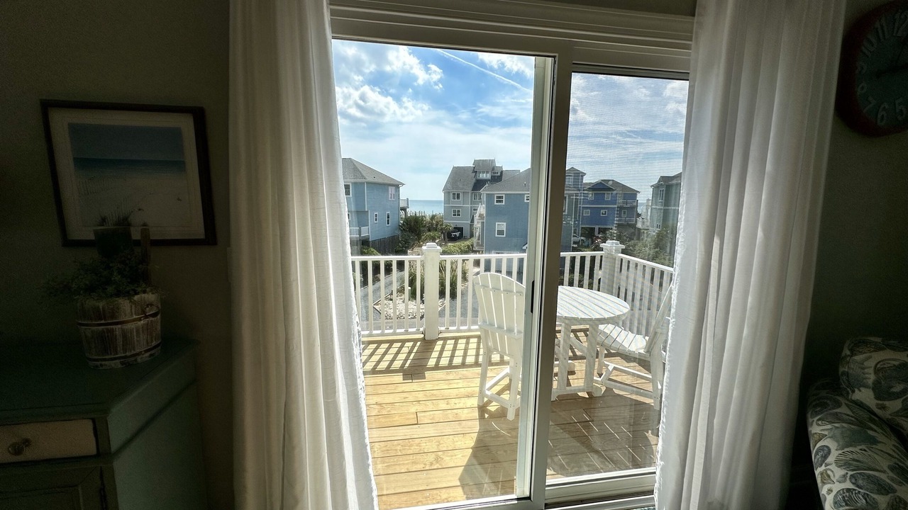 Photo of Livingroom in Village of Stump Sound