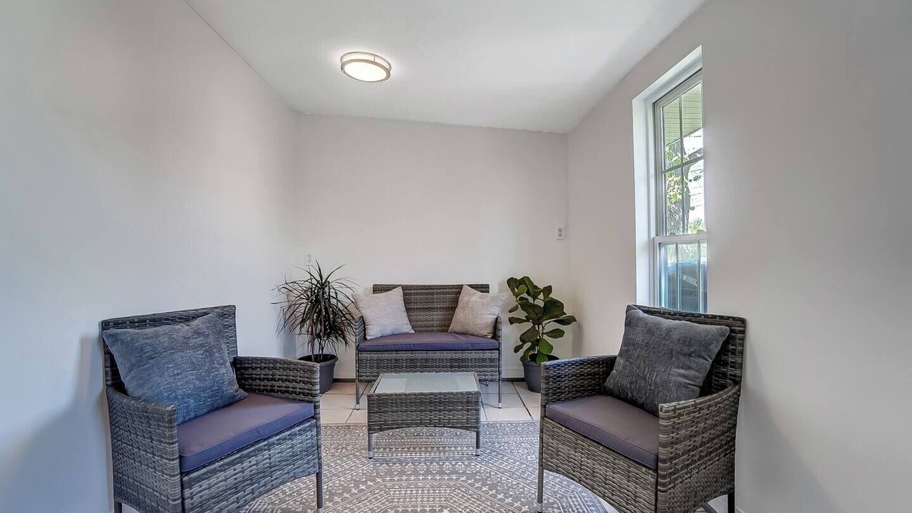 Photo of Livingroom in Hamilton