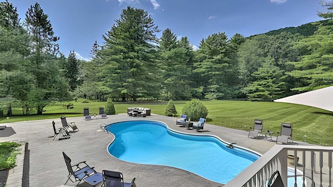 Photo of Outdoor in Hancock