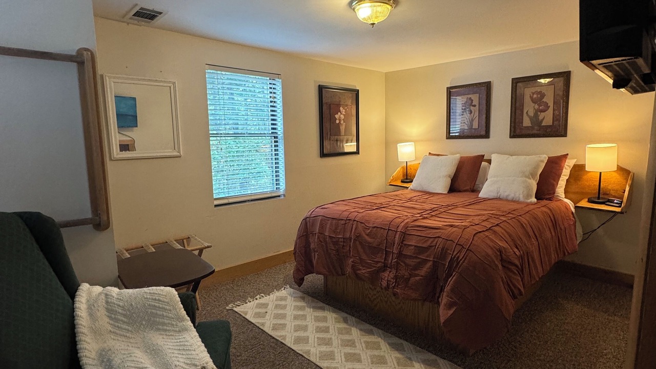 Photo of Bedroom in Victor