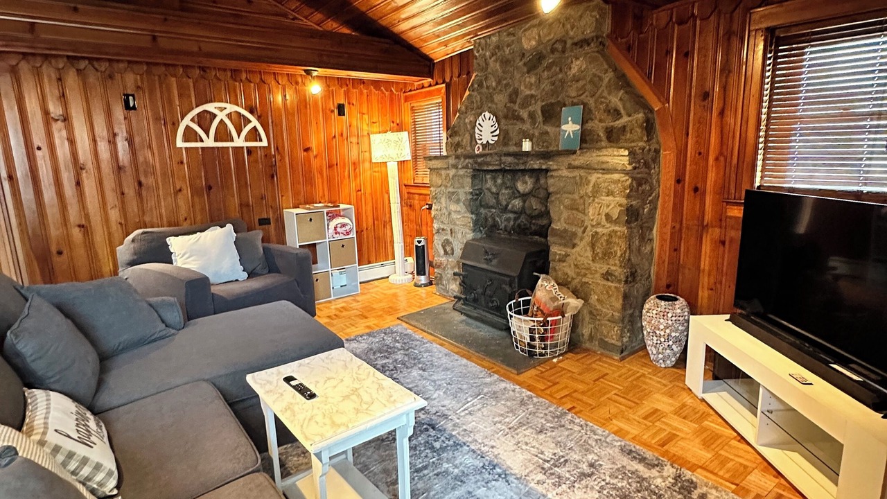 Photo of Livingroom in Greenwood Lake