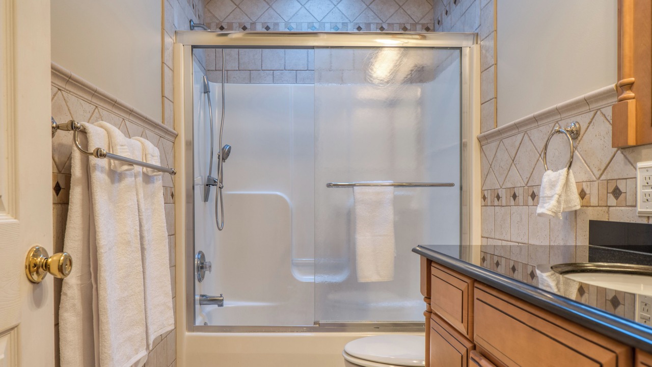 Photo of Bathroom in Round Top