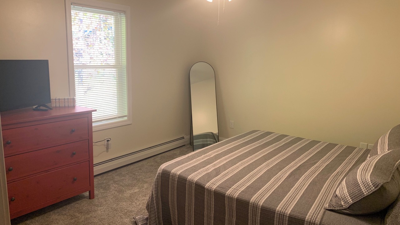 Photo of Bedroom in Malletts Bay