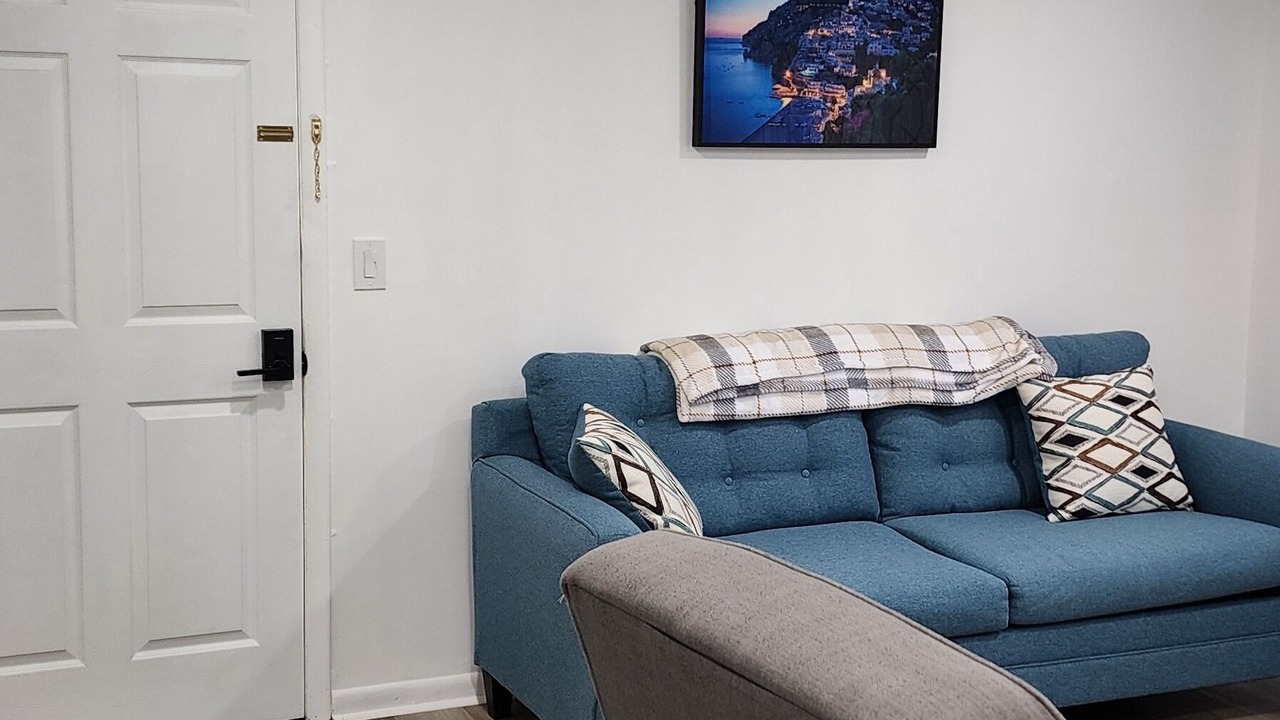 Photo of Livingroom in Johnson City