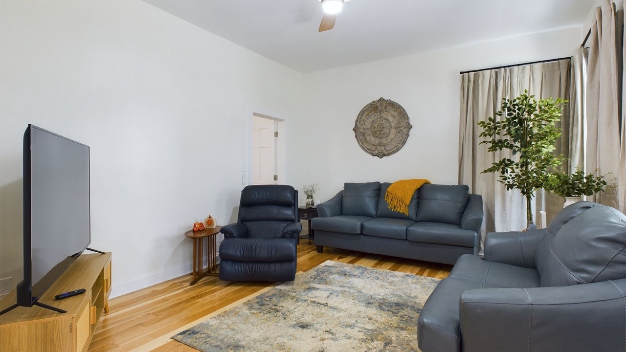 Photo of Livingroom in Olean