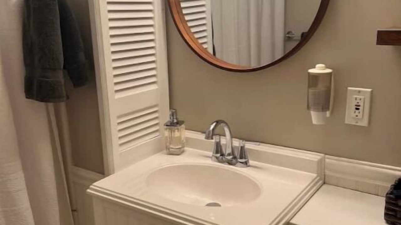 Photo of Bathroom in Center Lovell
