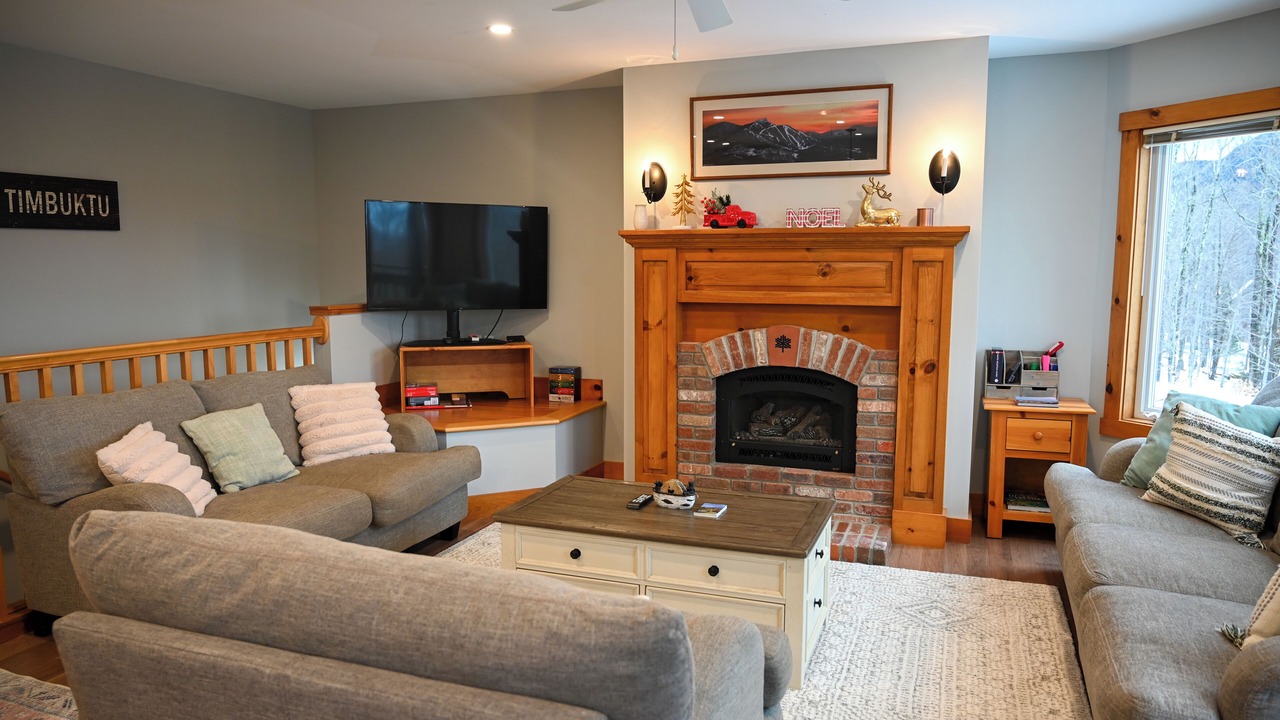 Photo of Livingroom in North Troy