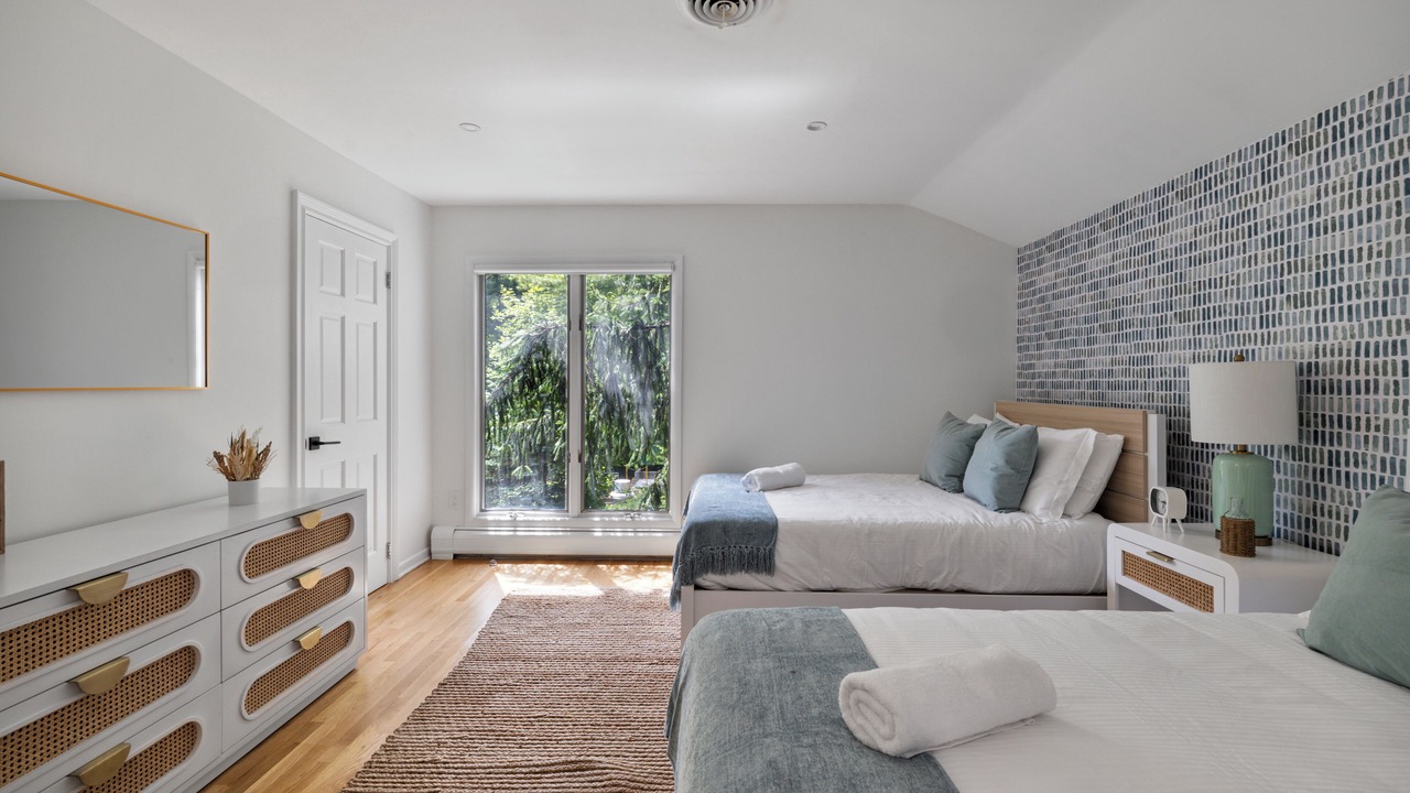 Photo of Bedroom in Airmont