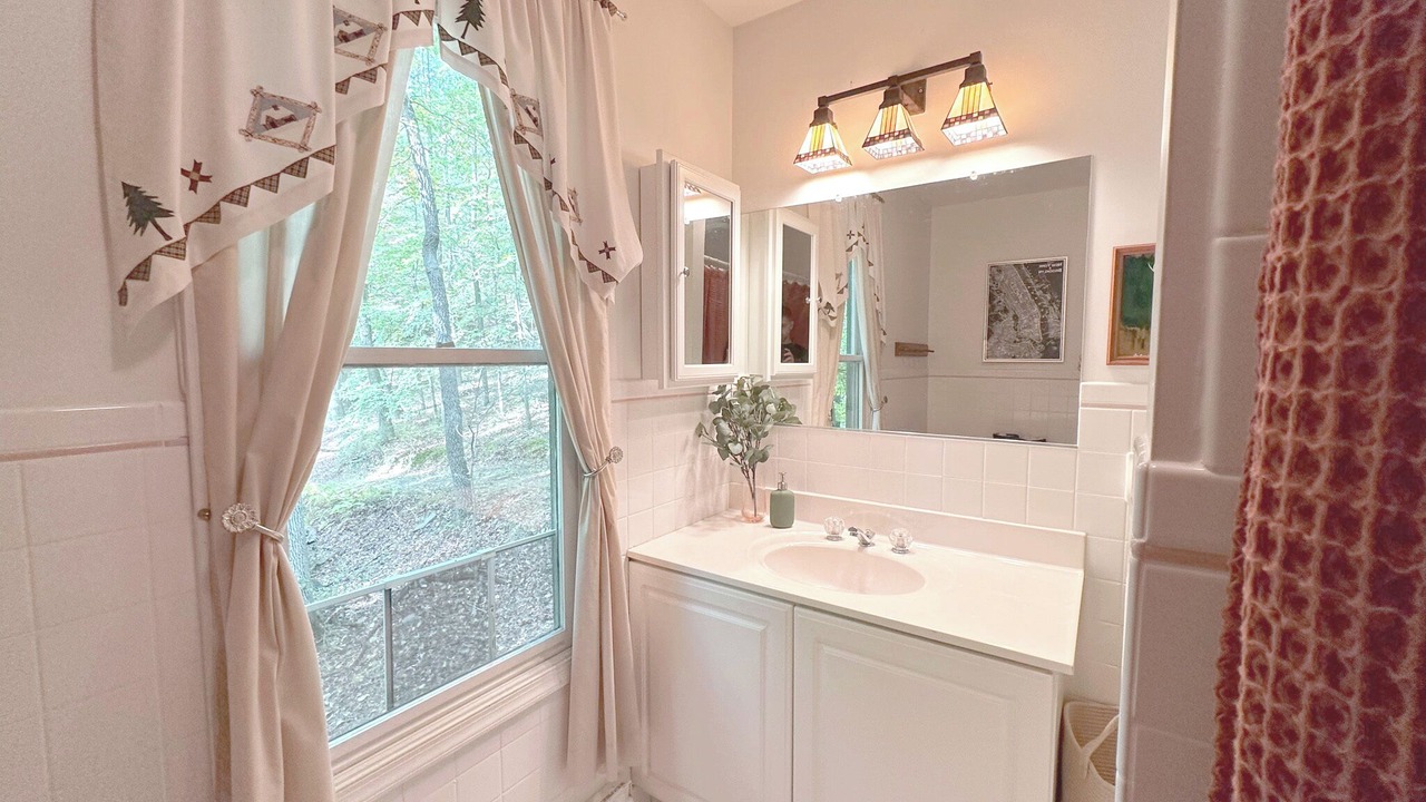 Photo of Bathroom in Wardensville