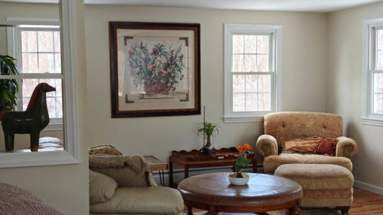 Photo of Livingroom in Suffield