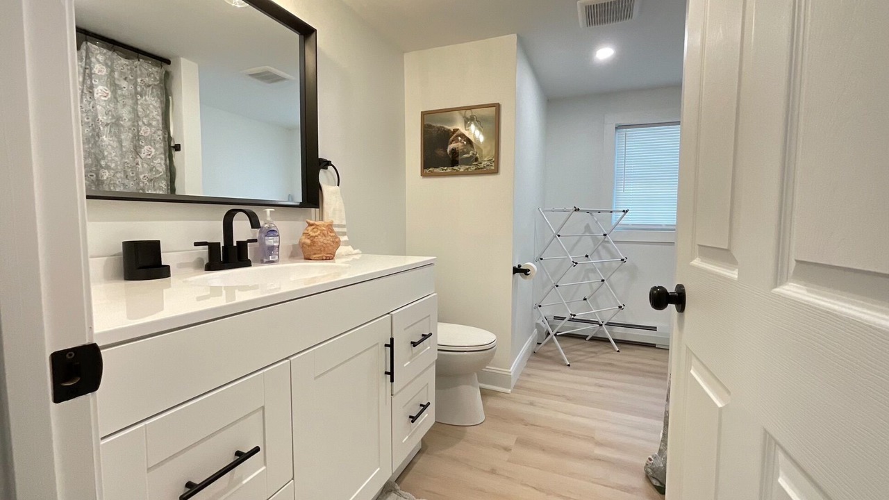 Photo of Bathroom in Alexandria