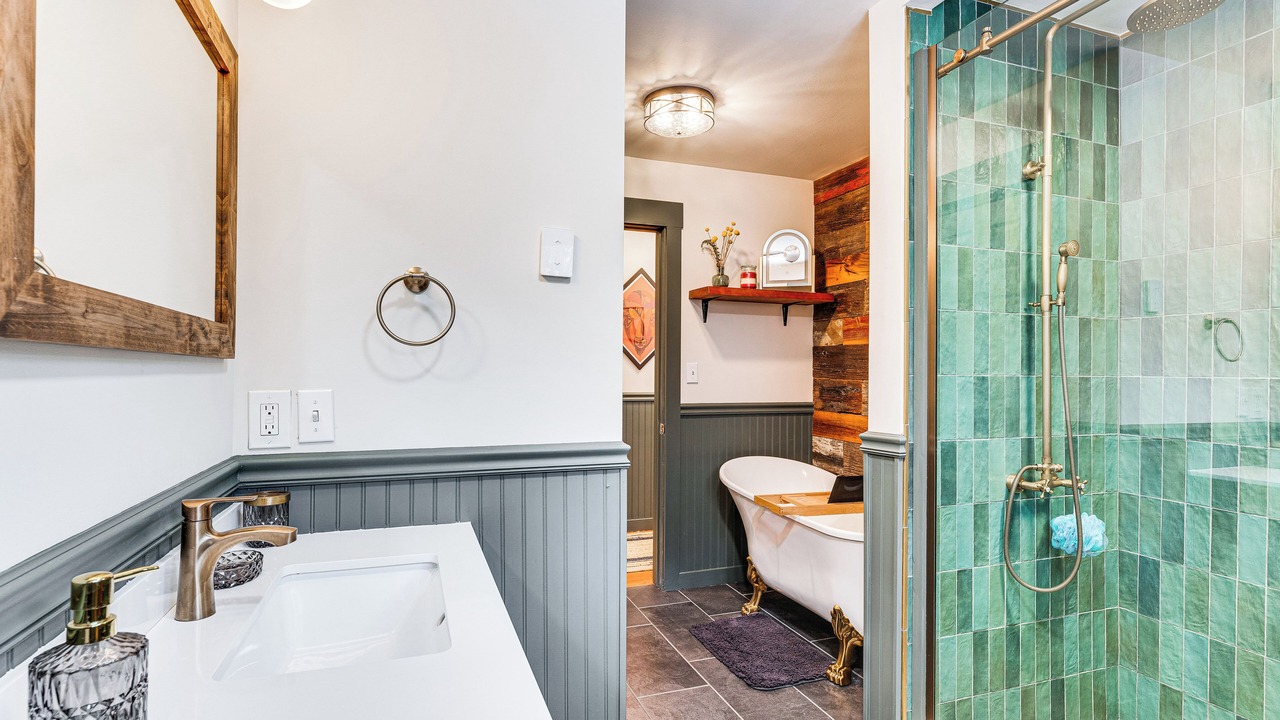 Photo of Bathroom in Schroon Lake