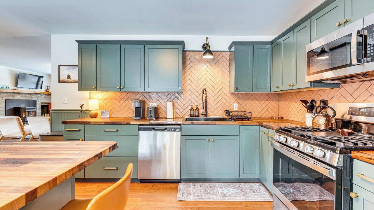 Photo of Kitchen in Schroon Lake
