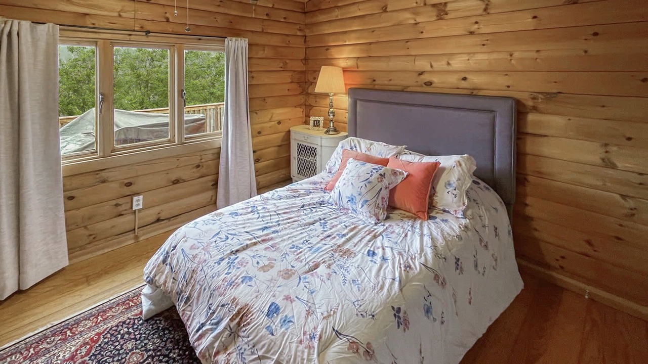 Photo of Bedroom in Great Cacapon