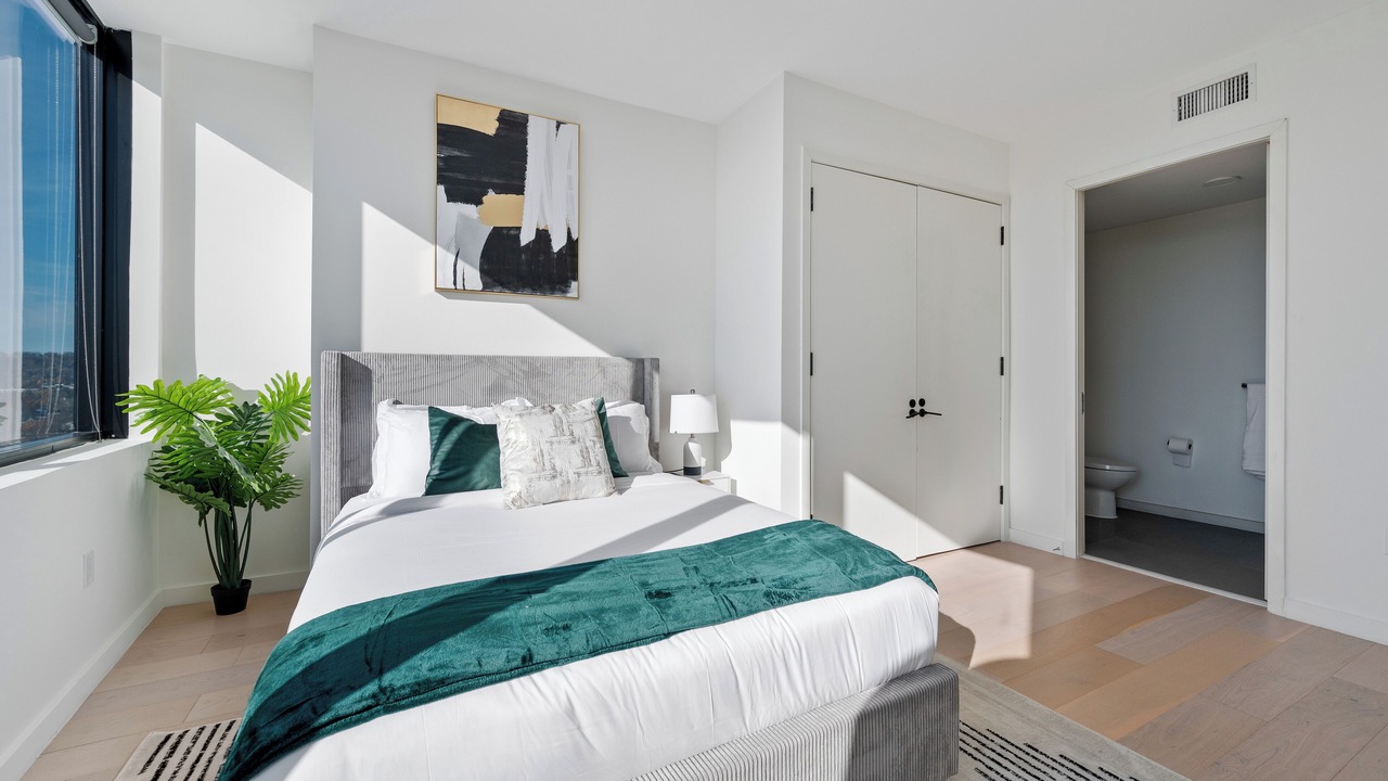 Photo of Bedroom in Orange