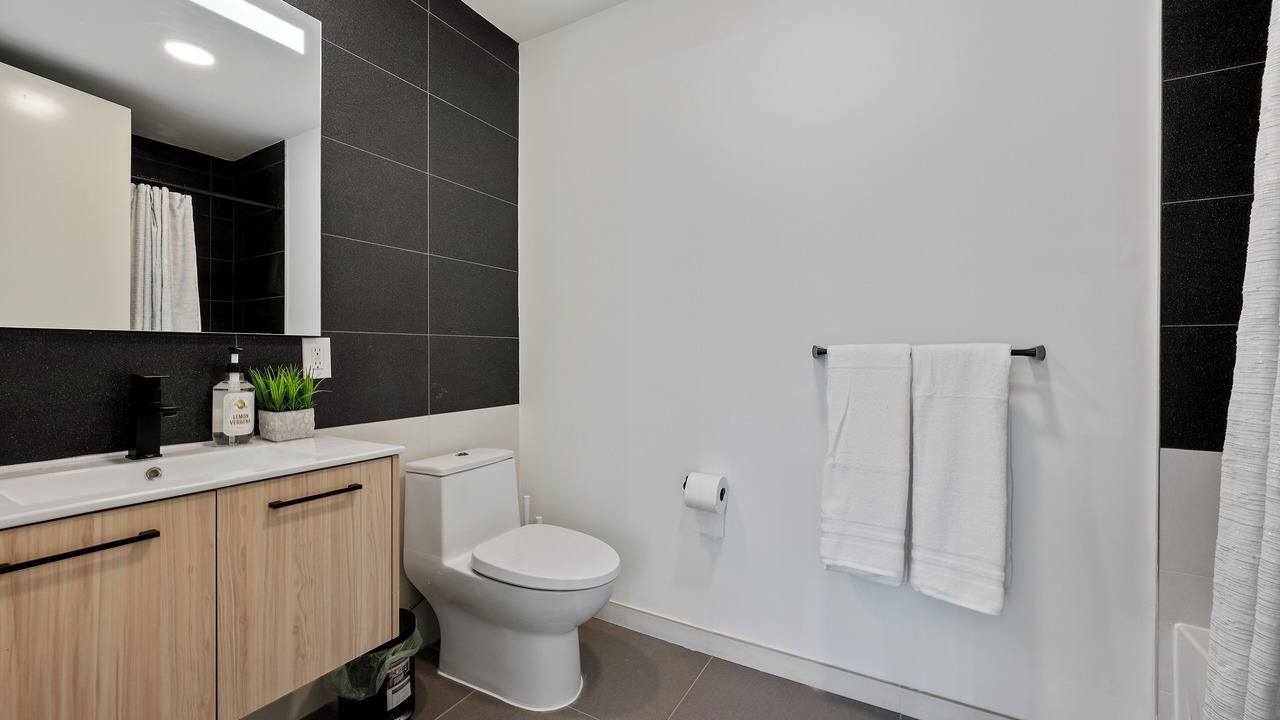 Photo of Bathroom in Orange