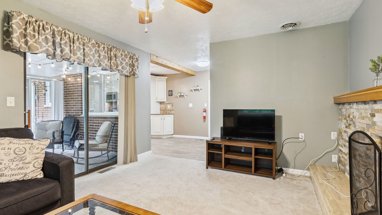Photo of Livingroom in Northfield