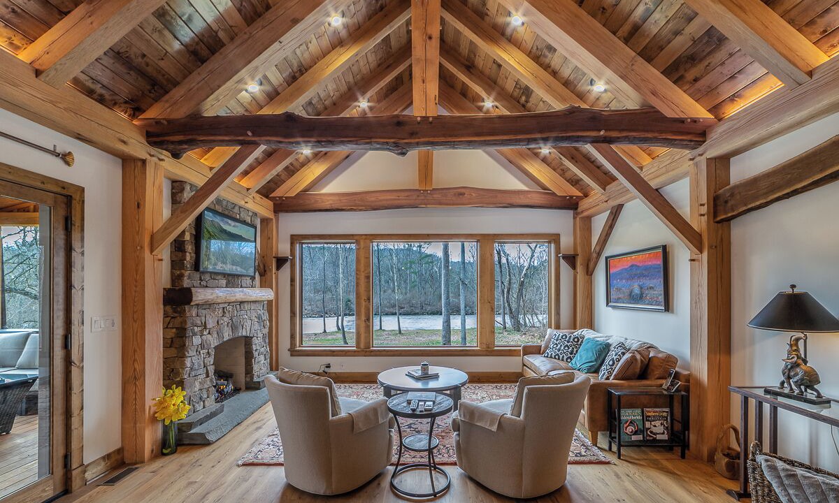 Photo of Livingroom in Rockbridge Baths